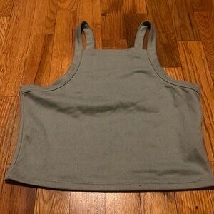 Sleeveless cropped top